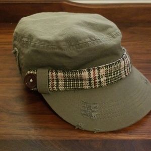 Roxy military hat